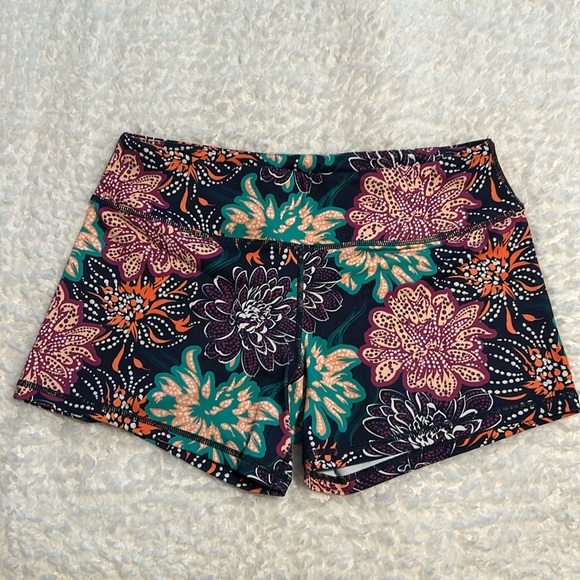Born Primitive Booty Shorts - Picture 1 of 3